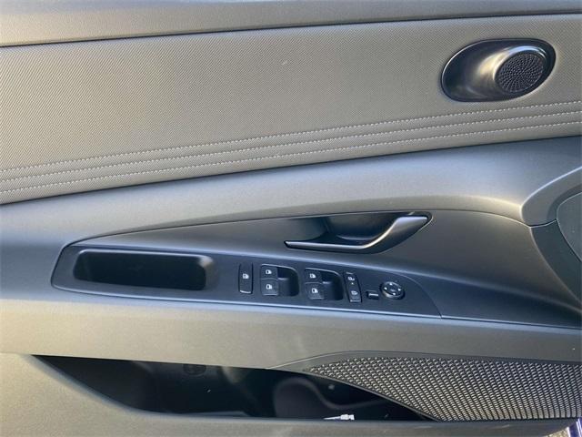 new 2025 Hyundai Elantra car, priced at $23,014