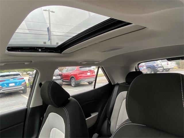 used 2024 Hyundai Venue car, priced at $21,379