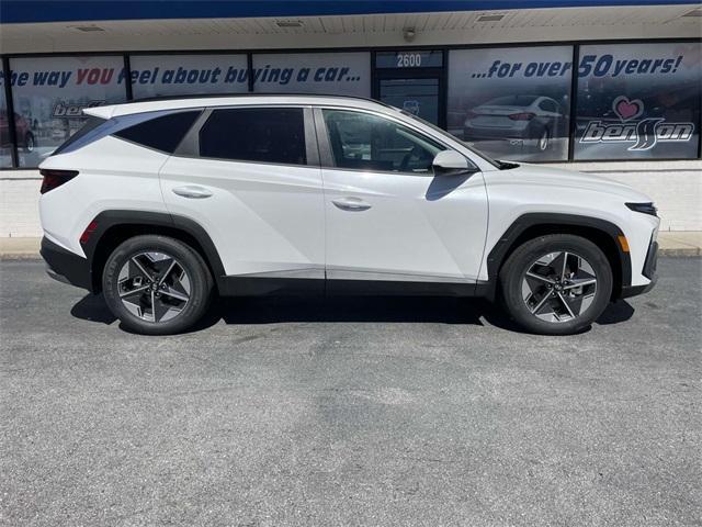 new 2025 Hyundai Tucson car, priced at $31,100