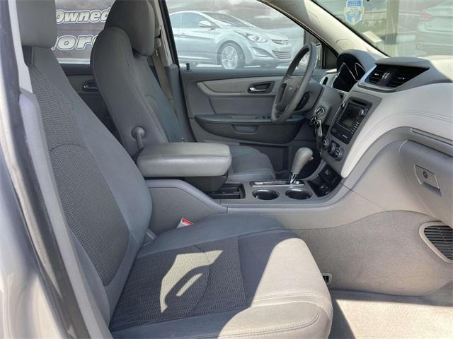 used 2017 Chevrolet Traverse car, priced at $10,200