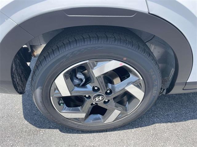 new 2025 Hyundai Venue car, priced at $22,522
