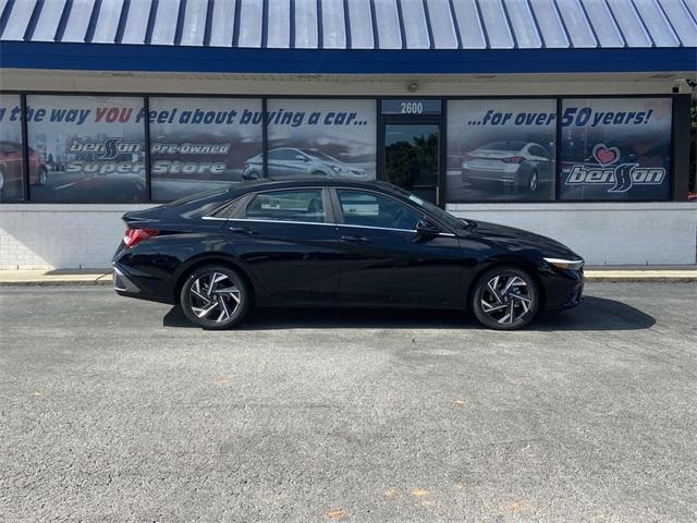 new 2025 Hyundai Elantra car, priced at $25,861