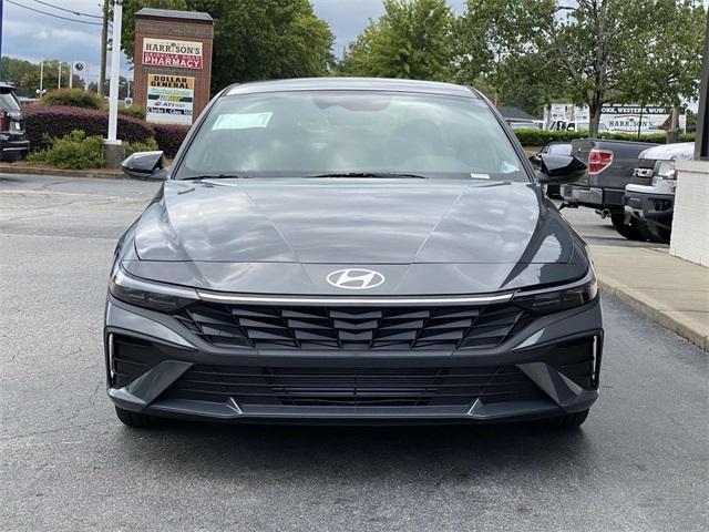 new 2025 Hyundai Elantra car, priced at $21,943