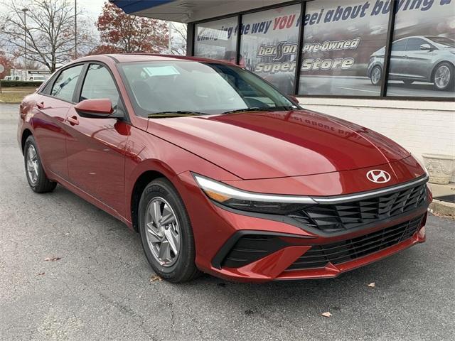 new 2025 Hyundai Elantra car, priced at $23,062