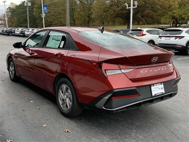 new 2025 Hyundai Elantra car, priced at $23,062