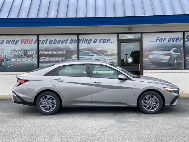 new 2024 Hyundai Elantra car, priced at $22,561