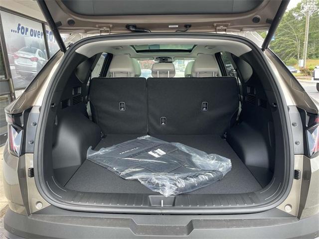 new 2025 Hyundai TUCSON Hybrid car, priced at $40,760