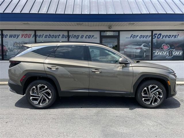 new 2025 Hyundai TUCSON Hybrid car, priced at $40,760