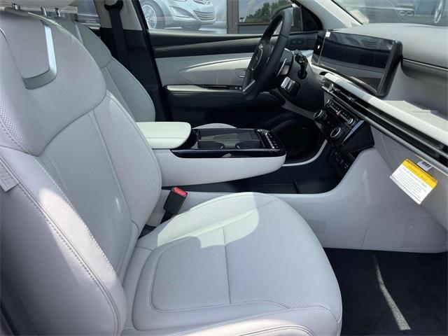 new 2025 Hyundai TUCSON Hybrid car, priced at $40,760