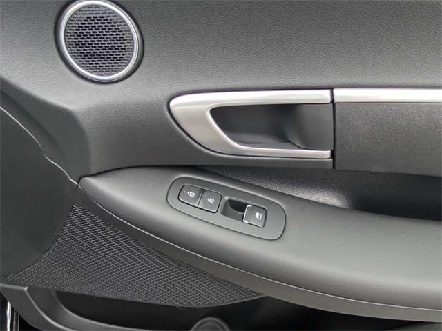 new 2025 Hyundai Sonata car, priced at $25,965