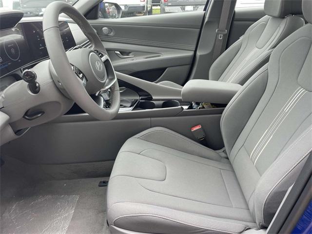 new 2025 Hyundai Elantra car