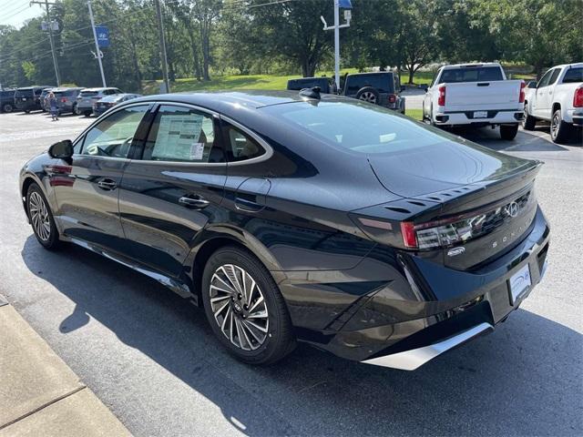 new 2025 Hyundai Sonata Hybrid car, priced at $36,607