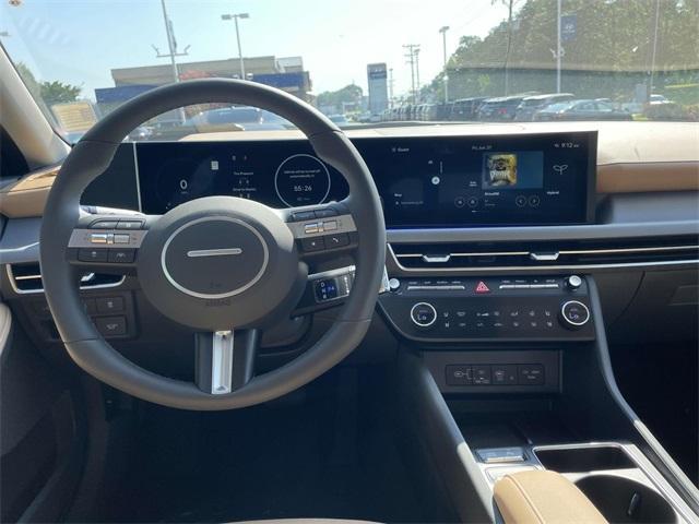new 2025 Hyundai Sonata Hybrid car, priced at $36,607