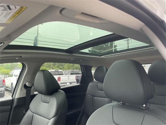new 2025 Hyundai TUCSON Hybrid car, priced at $36,817