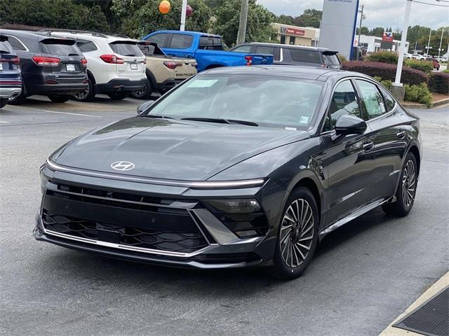 new 2025 Hyundai Sonata Hybrid car, priced at $37,231