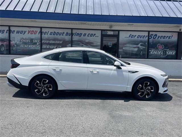 new 2025 Hyundai Sonata car, priced at $27,411