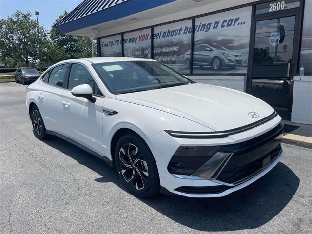 new 2025 Hyundai Sonata car, priced at $27,411