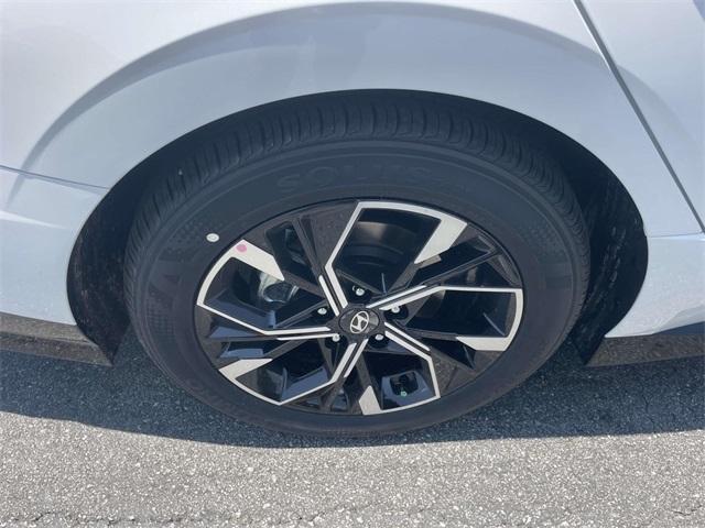 new 2025 Hyundai Sonata car, priced at $27,411
