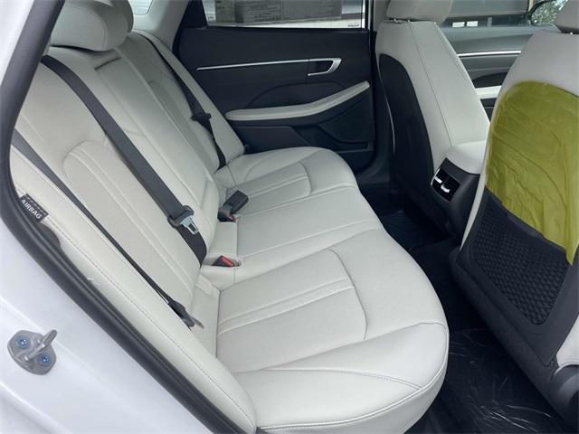 new 2025 Hyundai Sonata Hybrid car, priced at $36,522