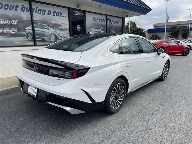 new 2025 Hyundai Sonata Hybrid car, priced at $36,522