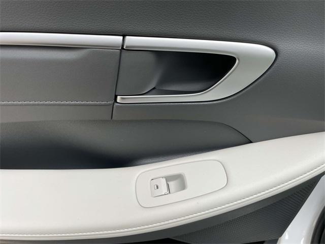 new 2025 Hyundai Sonata Hybrid car, priced at $36,522