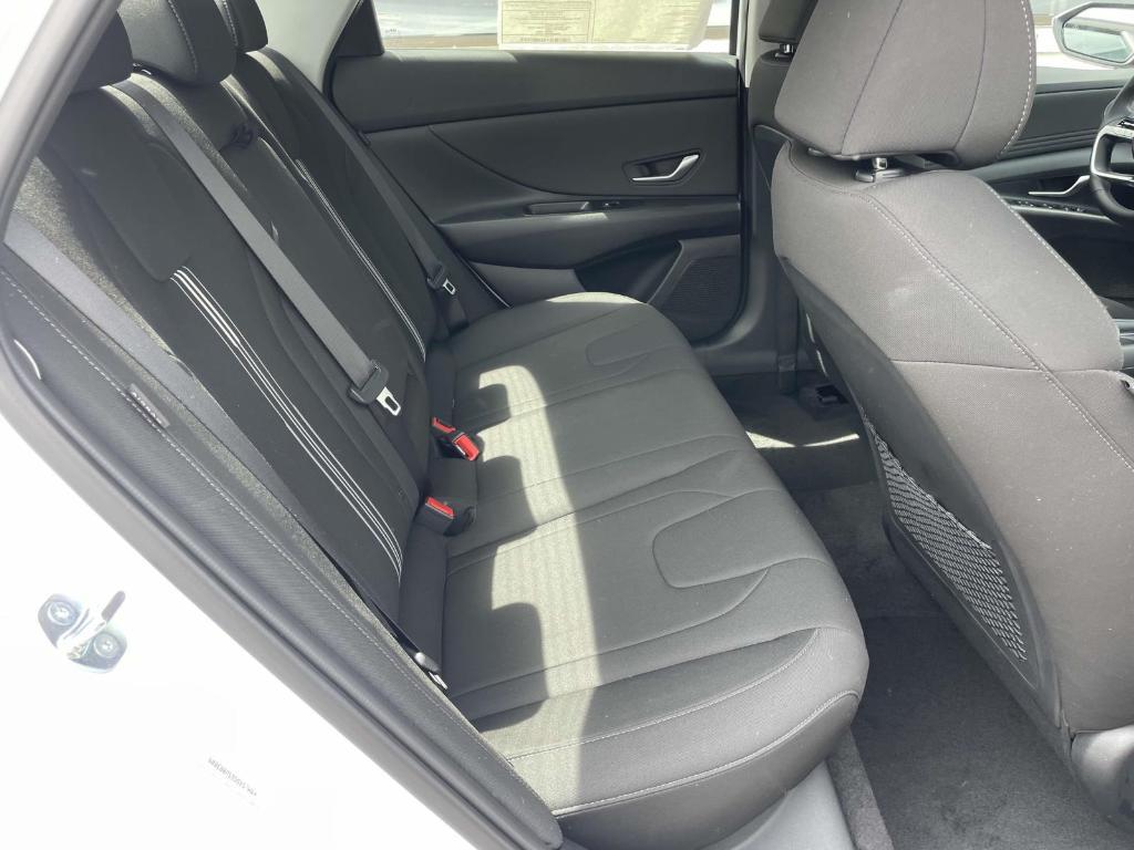 new 2025 Hyundai Elantra car