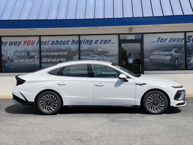 new 2024 Hyundai Sonata Hybrid car, priced at $29,637