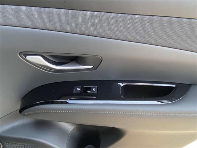 new 2025 Hyundai TUCSON Hybrid car, priced at $41,079