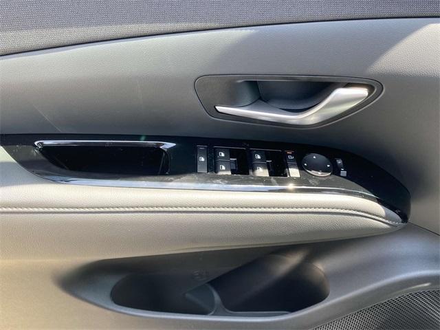 new 2025 Hyundai TUCSON Hybrid car, priced at $41,079