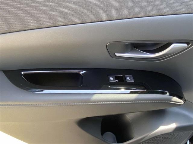 new 2025 Hyundai TUCSON Hybrid car, priced at $41,079