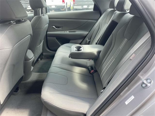 new 2025 Hyundai Elantra car