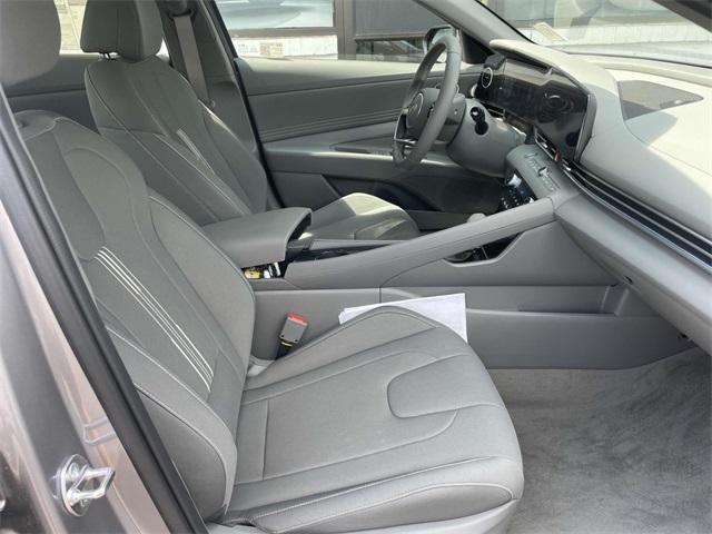 new 2025 Hyundai Elantra car