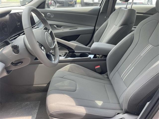 new 2025 Hyundai Elantra car