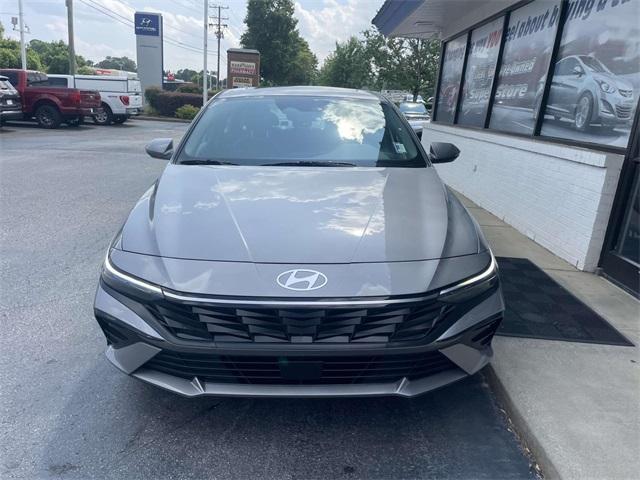 new 2025 Hyundai Elantra car