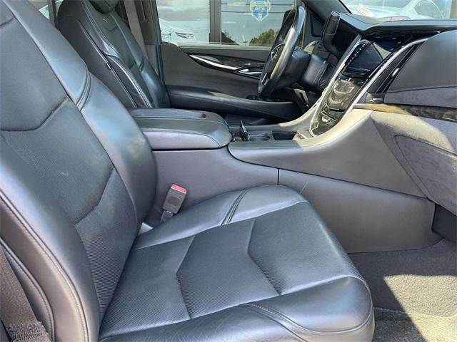 used 2020 Cadillac Escalade car, priced at $47,590