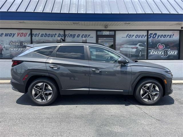new 2025 Hyundai Tucson car, priced at $30,061