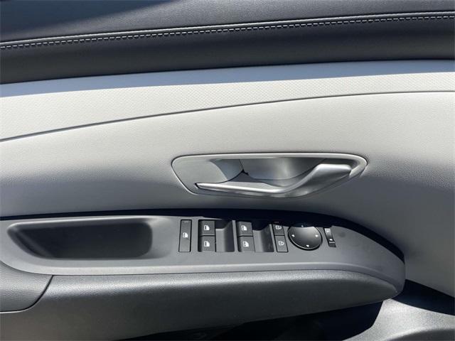 new 2025 Hyundai Tucson car, priced at $30,061