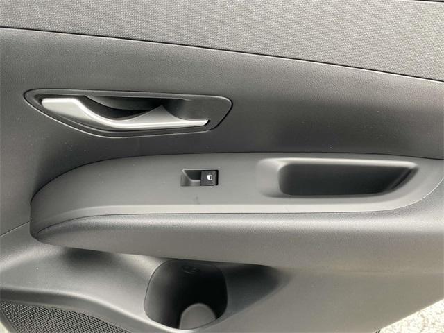 new 2025 Hyundai TUCSON Hybrid car, priced at $36,666