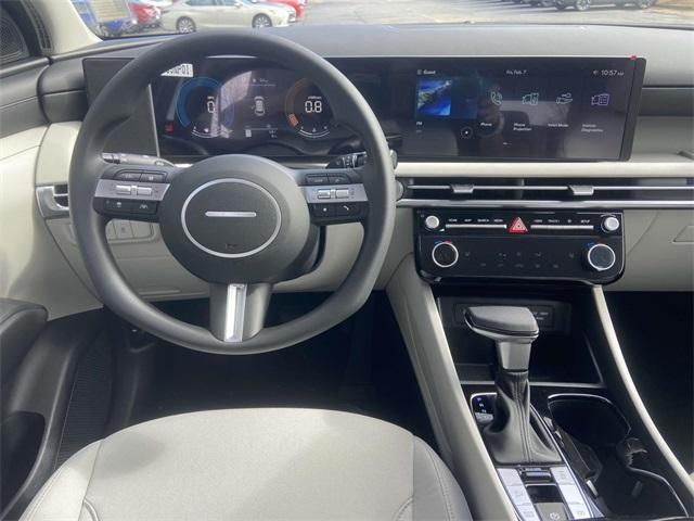 new 2025 Hyundai Tucson car, priced at $30,134