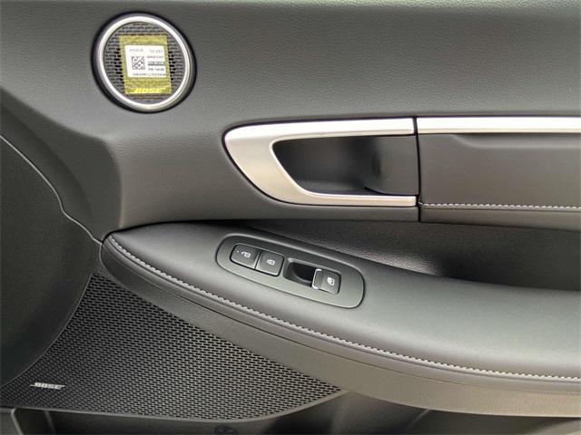 new 2025 Hyundai Sonata Hybrid car, priced at $38,182