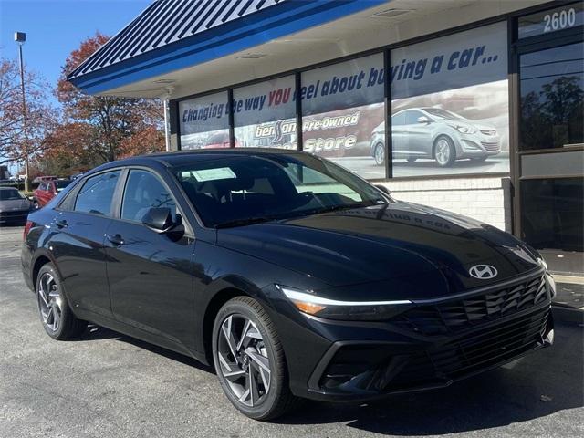 new 2025 Hyundai Elantra car, priced at $21,959