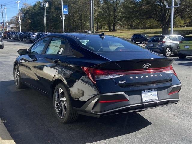 new 2025 Hyundai Elantra car, priced at $21,959