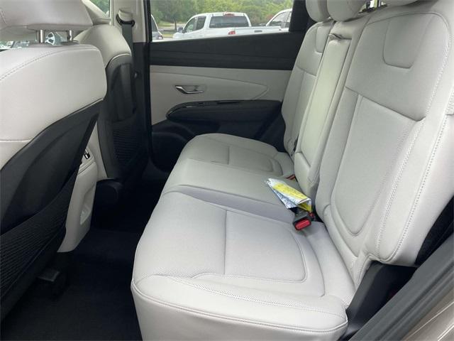 new 2025 Hyundai TUCSON Hybrid car, priced at $41,136