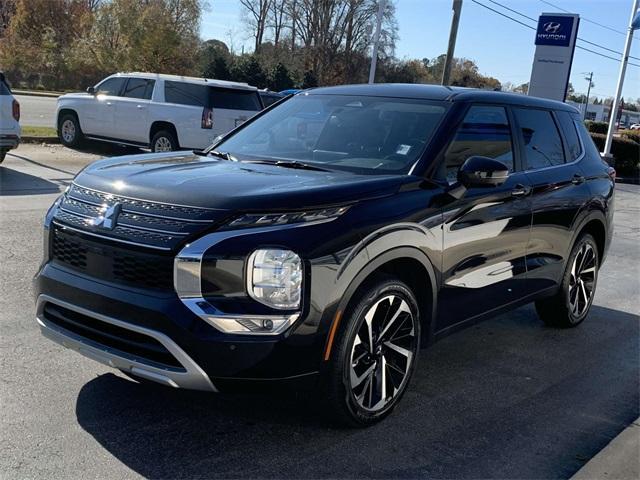 used 2024 Mitsubishi Outlander car, priced at $28,495