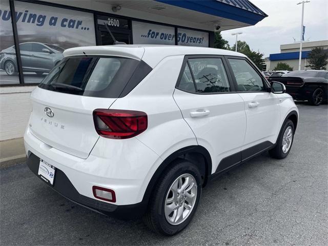 new 2025 Hyundai Venue car, priced at $21,437