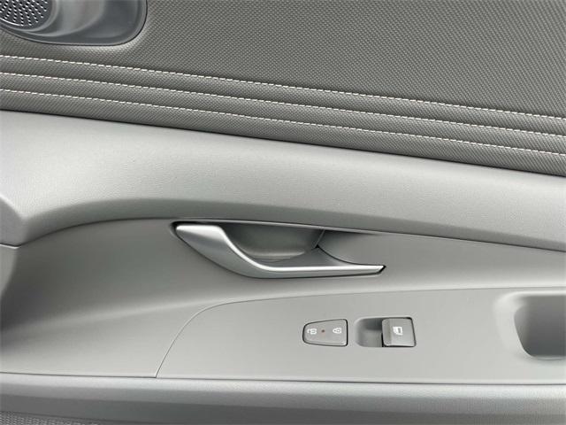 new 2025 Hyundai ELANTRA HEV car, priced at $27,068
