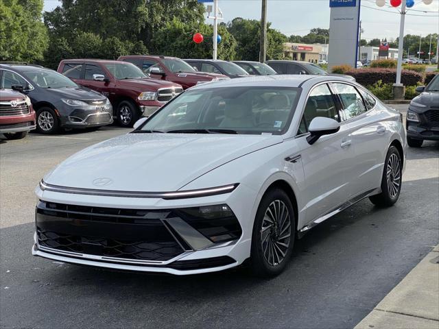 new 2024 Hyundai Sonata Hybrid car, priced at $29,637