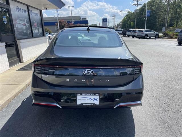 new 2025 Hyundai Sonata car, priced at $30,048