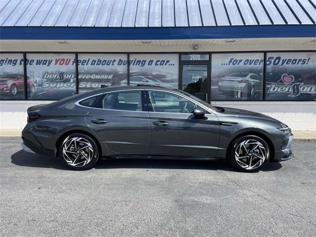new 2025 Hyundai Sonata car, priced at $30,048