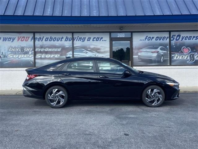 new 2025 Hyundai Elantra car, priced at $22,009